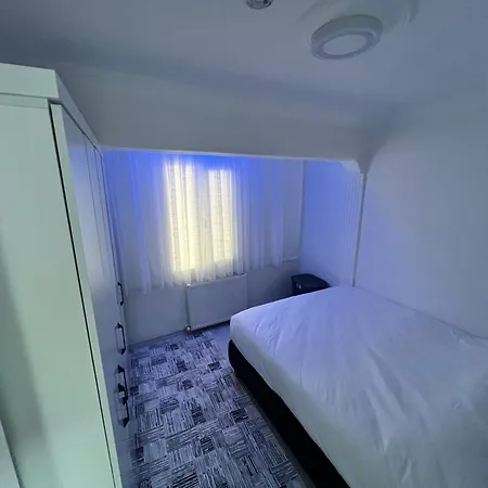 Apartman Br *