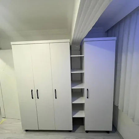 Apartman Br *
